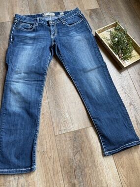 BKE Women's Dark Blue Denim Capris size 31